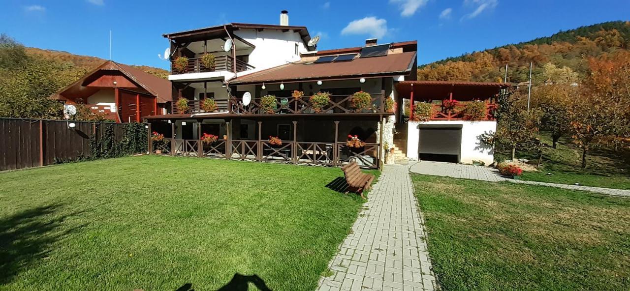 Cabana Poiana Galdei Bagian luar foto